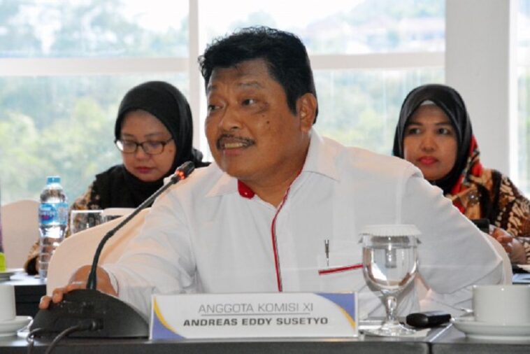 DPR Usul Tunda Kenaikan Tarif PPN 12 Persen