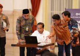Jokowi dan Jajaran Menteri Lapor SPT