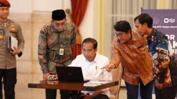 Jokowi dan Jajaran Menteri Lapor SPT