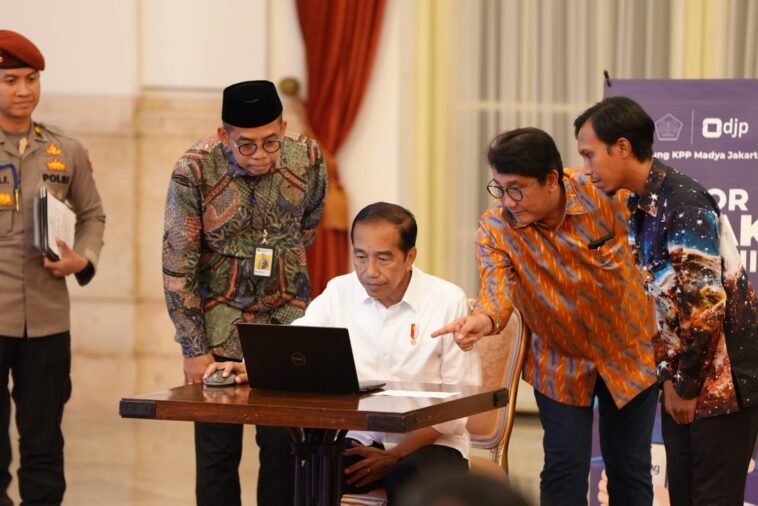 Jokowi dan Jajaran Menteri Lapor SPT