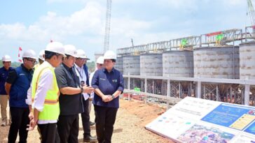 Jokowi Tinjau Smelter Grade Alumina Refinery