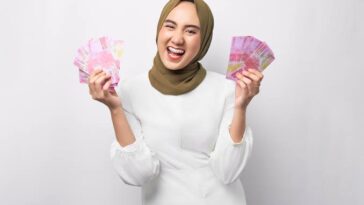 Kelola THR Agar Tidak Habis Begitu Saja