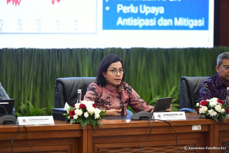 Sri Mulyani Bagikan Oleh-Oleh