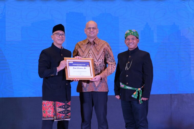 BUMI Raih Penghargaan