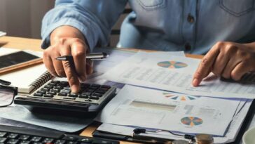 Izin Pembukuan Berbahasa Inggris dan Satuan Dollar AS