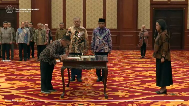 Sri Mulyani Lantik 17