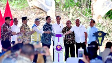 Jokowi Resmikan Universitas Pertama di IKN