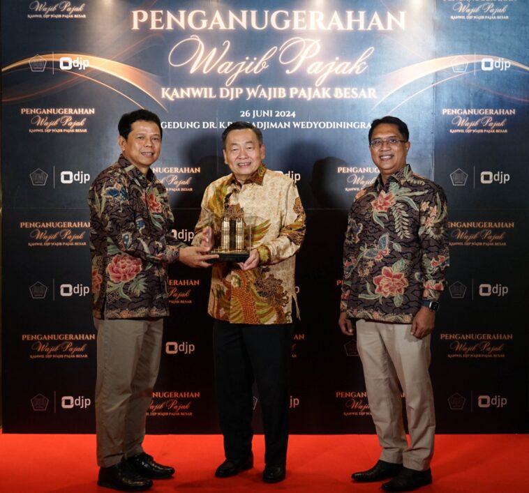 BCA Raih Penghargaan