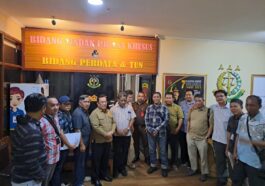 Kanwil DJP Jakpus Serahkan Wajib Pajak