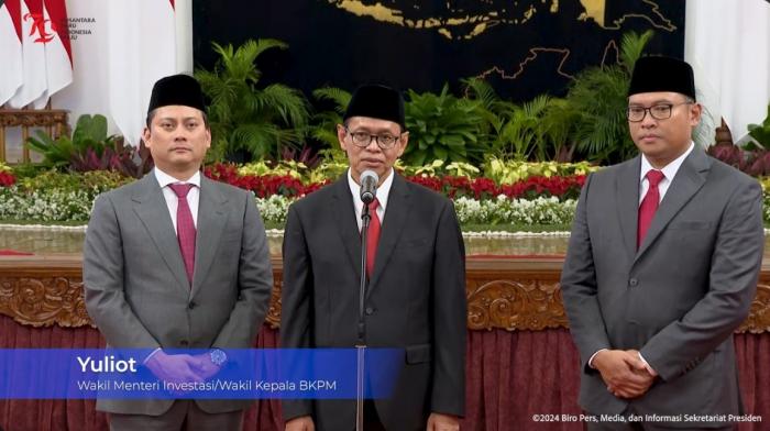 Jokowi Lantik Wamen Investasi Yuliot untuk Fokus Tingkatkan Iklim Investasi dan IKN