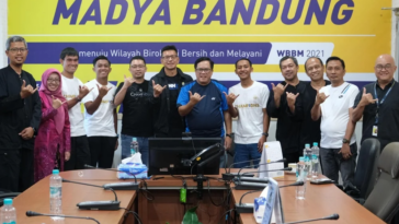 Klub Sepak Bola Persib Sambangi KPP Madya Bandung