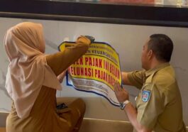 Pemkot Depok Pasang Stiker