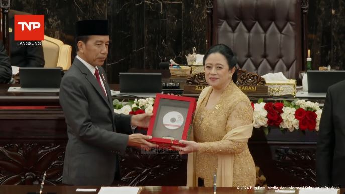 Jokowi: Target Penerimaan Perpajakan 2025