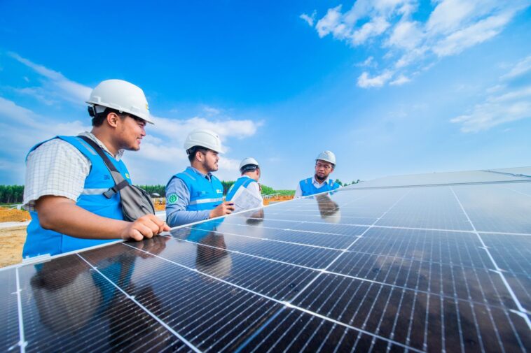 PLN Siap Hadirkan 100 Persen Hijau