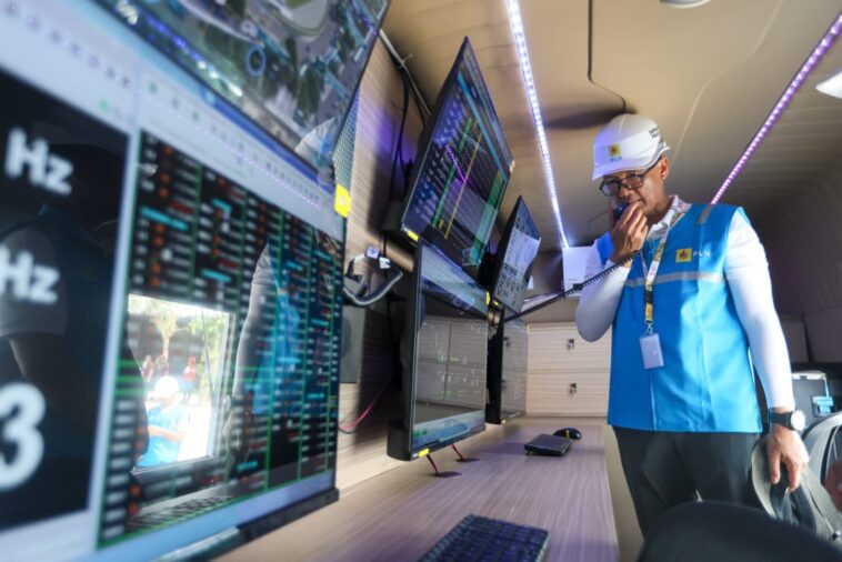 Dirut PLN Cek Langsung Keandalan Infrastruktur Kelistrikan