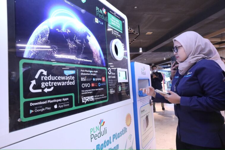 PLN Gelar Kompetisi Light Your Green Action 2024