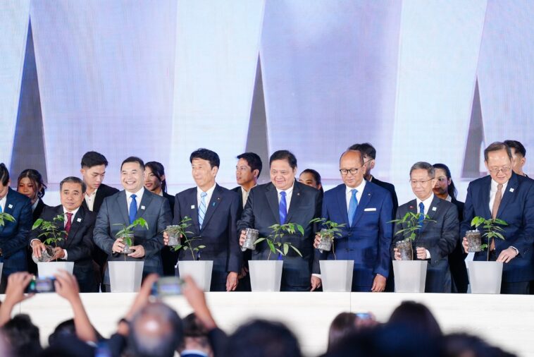 Asia Zero Emission Center Diresmikan