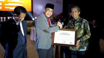 Pupuk Indonesia Terima Penghargaan dari DJP