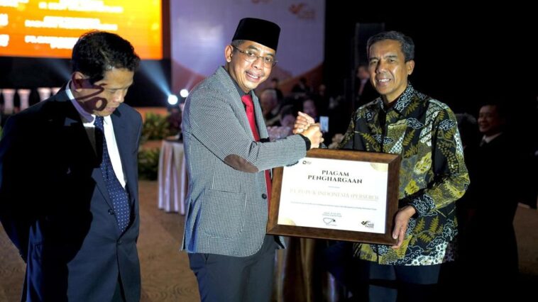 Pupuk Indonesia Terima Penghargaan dari DJP