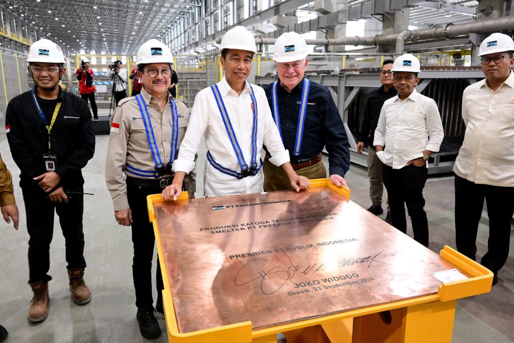 Jokowi Proyeksi Produksi Smelter Freeport Hasilkan Penerimaan Negara