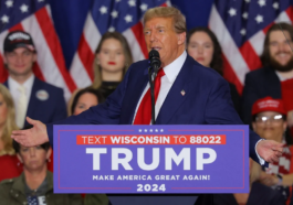 Trump Ancam Kenakan Pajak Impor 100 Persen