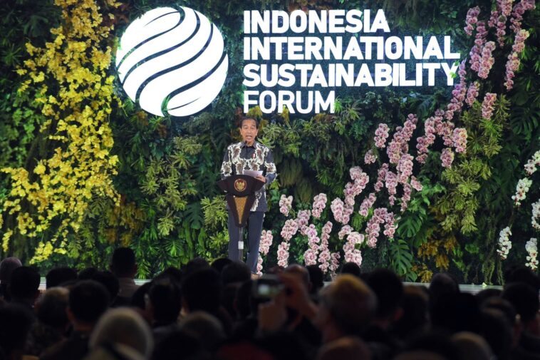 Jokowi Buka Indonesia International Sustainability Forum 2024