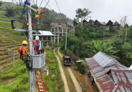 PLN Hadirkan Listrik 24 Jam