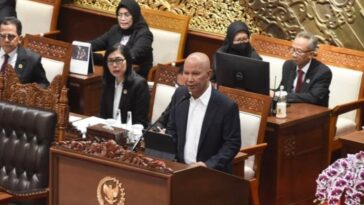 DPR minta Tunda tarif ppn 12 persen