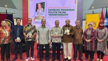 Haula Rosdiana Buku