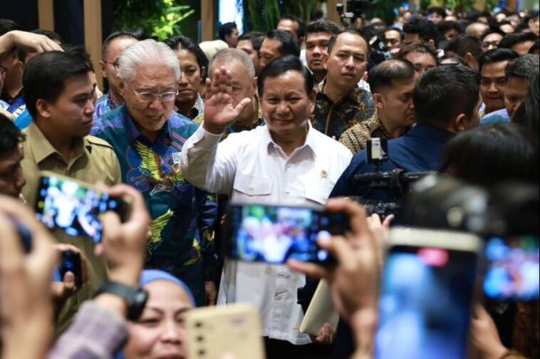 Prabowo Sering Diejek Target Pertumbuhan Ekonomi
