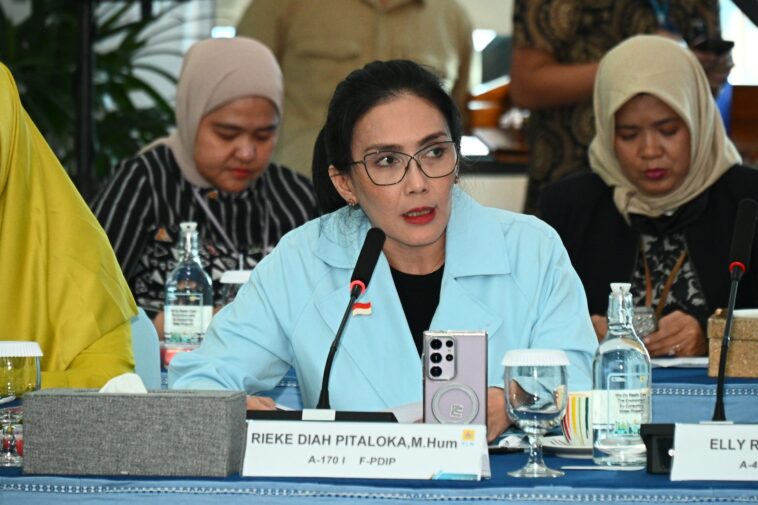 Rieke Diah Pitaloka Minta Prabowo Batalkan Kenaikan PPN