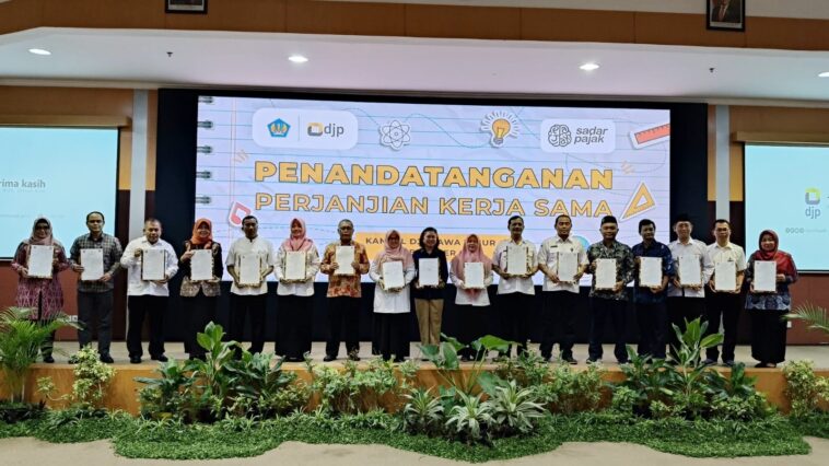 Kanwil DJP Jatim II 15 Sekolah