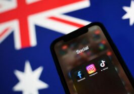 Australia Bayar Berita