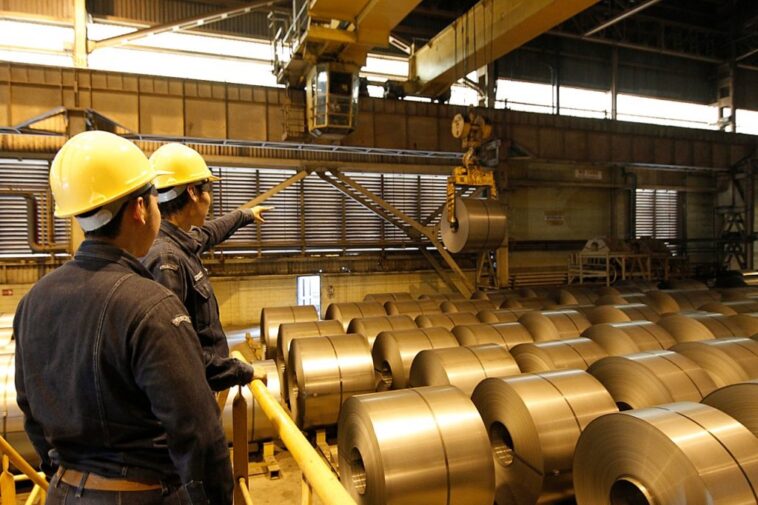Krakatau Steel Suplai Baja