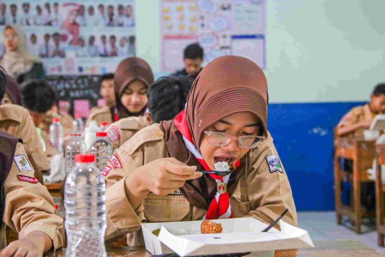 Menu Makan Bergizi Gratis di Seluruh Indonesia