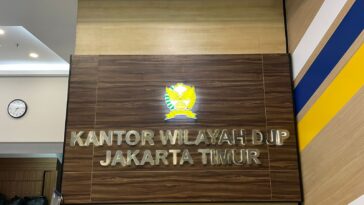 Kanwil DJP Jaktim Serahkan Dua Tersangka Penerbit Faktur Pajak Fiktif