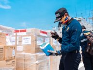 Apa Bedanya Imigrasi dan Bea Cukai? - PAJAK.COM