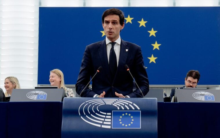 UE Raksasa Teknologi AS