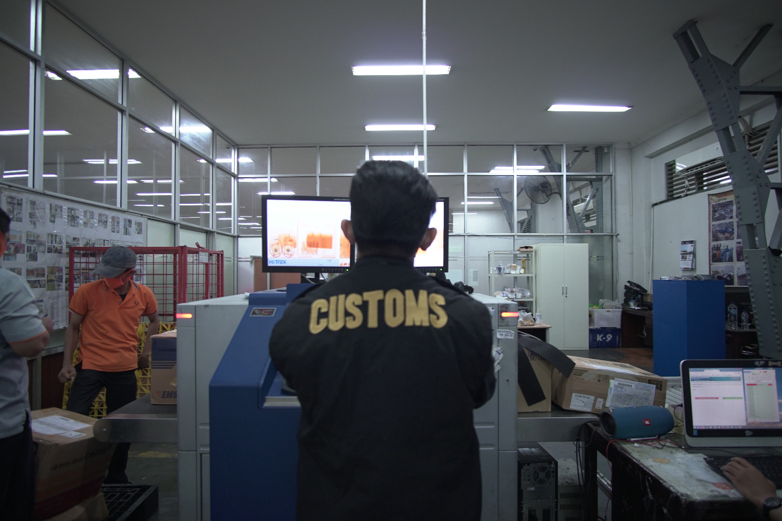 Pemerintah Bea Masuk Barang Kiriman