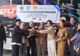 UMKM Malang Ekspor Pot Gerabah