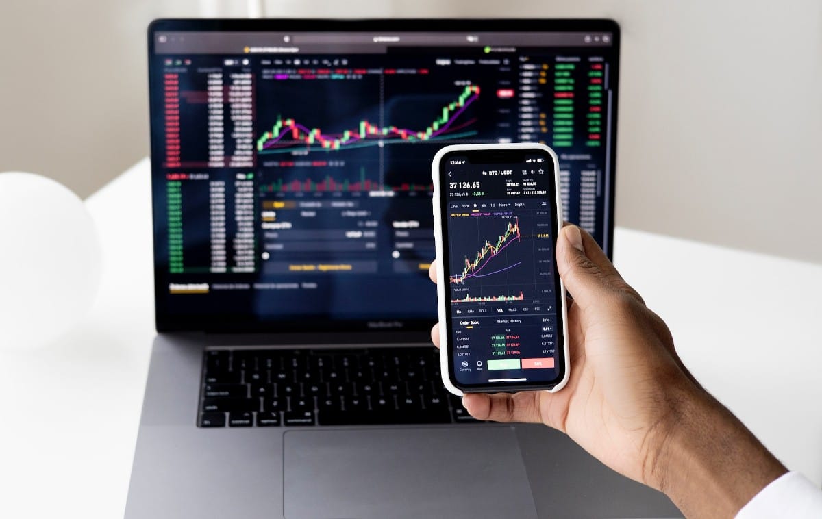 Investasi Saham Diminati Milenial dan Gen Z