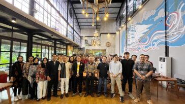 KOSTAF FIA UI dan PAJAK.COM