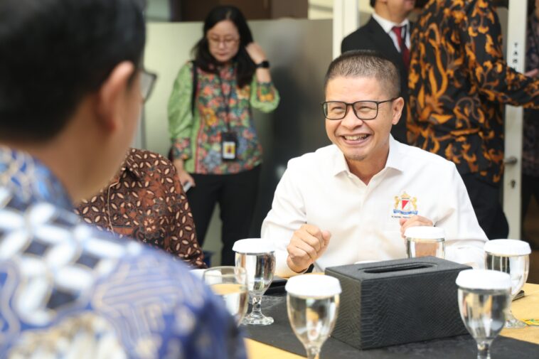 KADIN Maknai Piagam Wajib Pajak