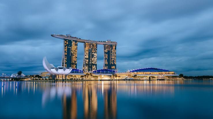 Singapura Investor Asing Terbesar di Indonesia