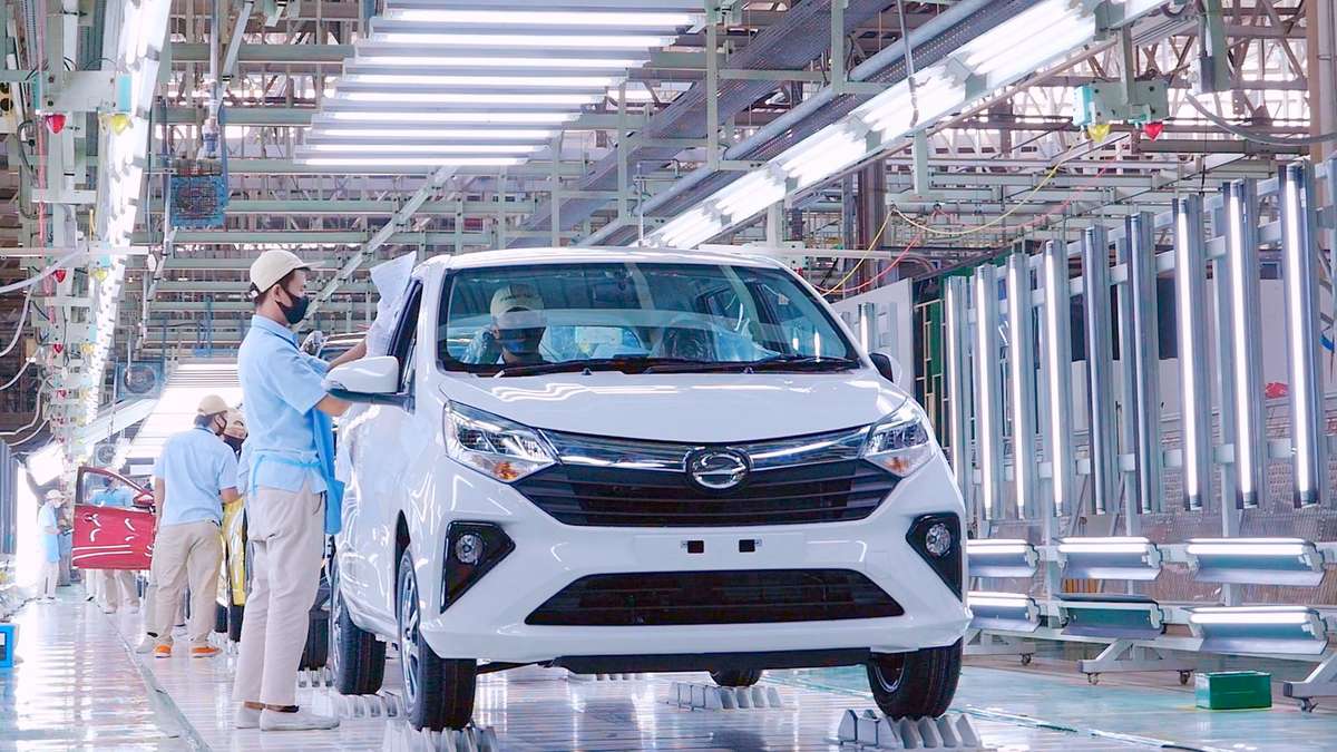 Opsen Pajak Kenaikan Harga Mobil