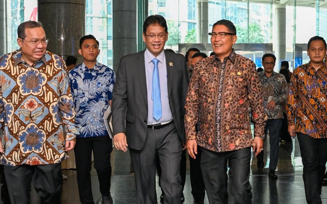 IHSG Capai Rekor Tertinggi 8.394,590 pada Awal November 2025